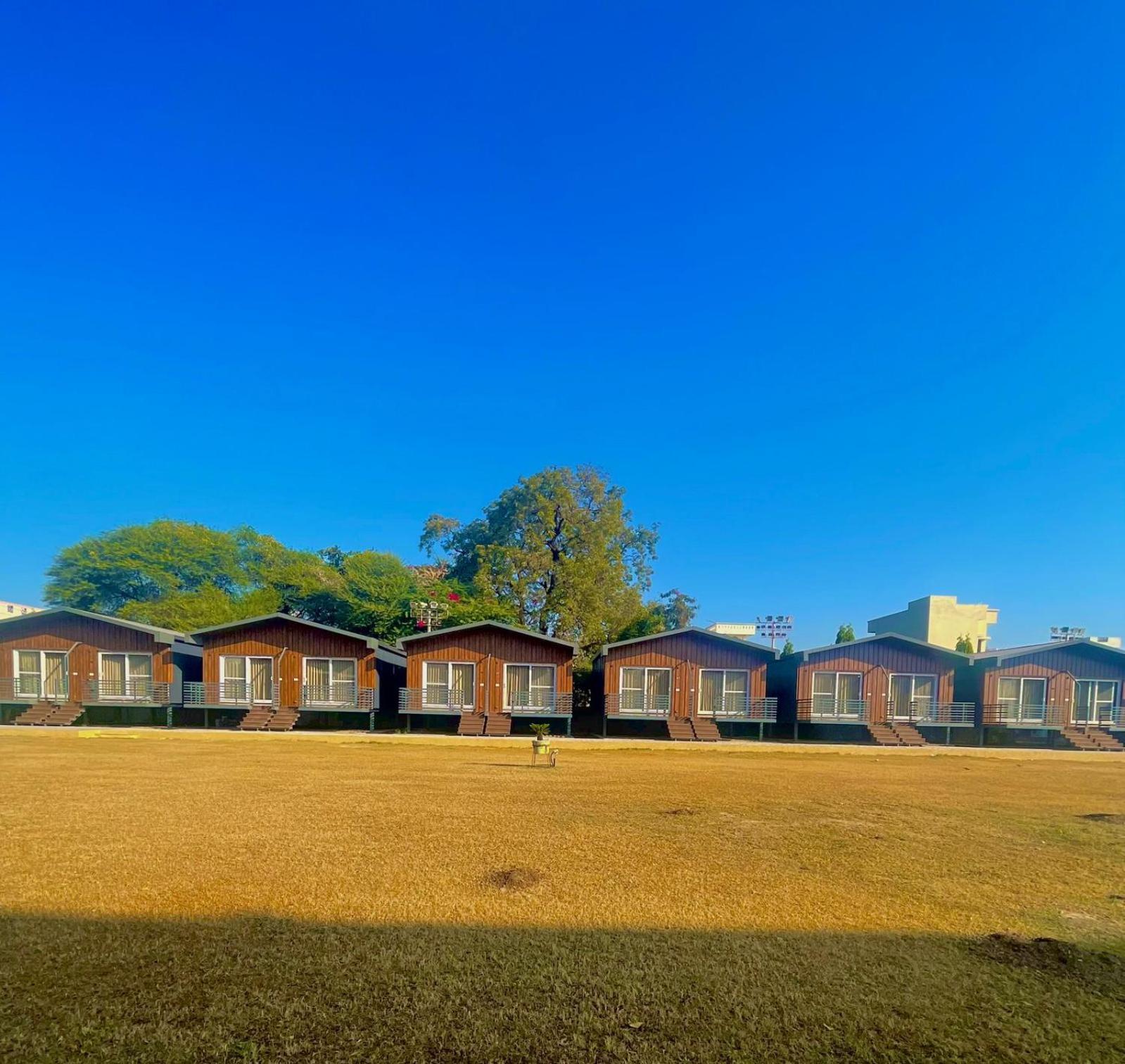 Vrindavan Greens Resort Udaipur Exterior photo